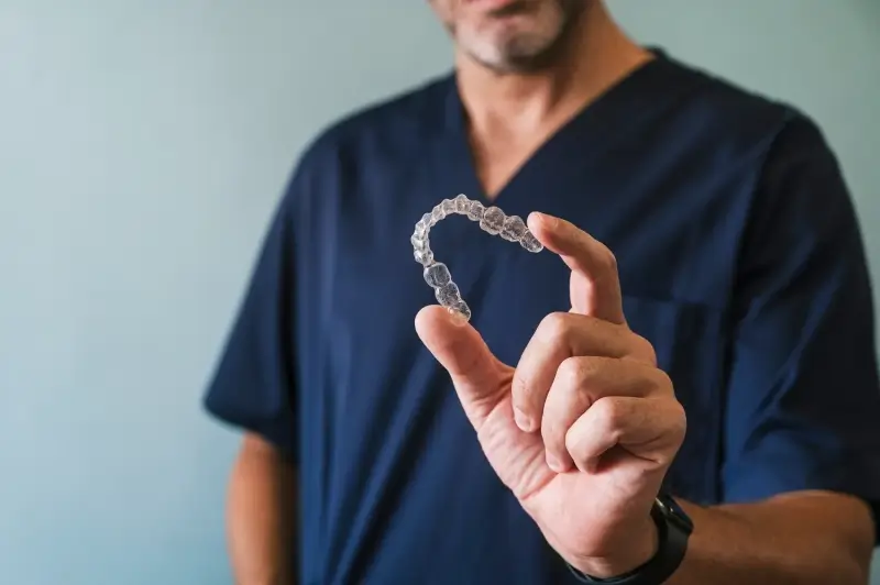 Jak długo trwa leczenie Invisalign?